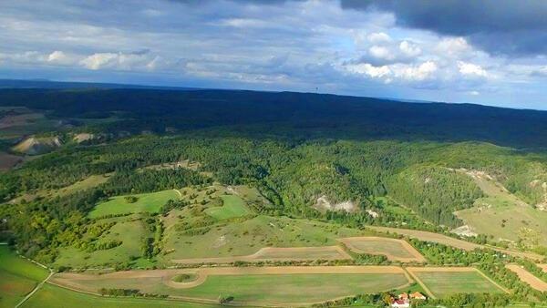 helicopter sightseeing flight-eisenach-thuringia-gift-helicopter-self-pilot-pilot