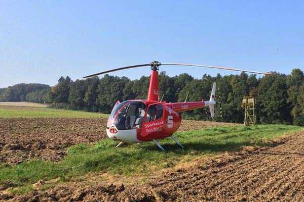 helicopter-round-flights-mainz-finthen-helicopter-flight-gift-flying-surprise-birthday