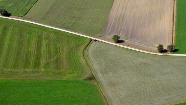 helicopter-round-flights-rothenburg-tauber-helicopter flight-wedding-experience-private-charter