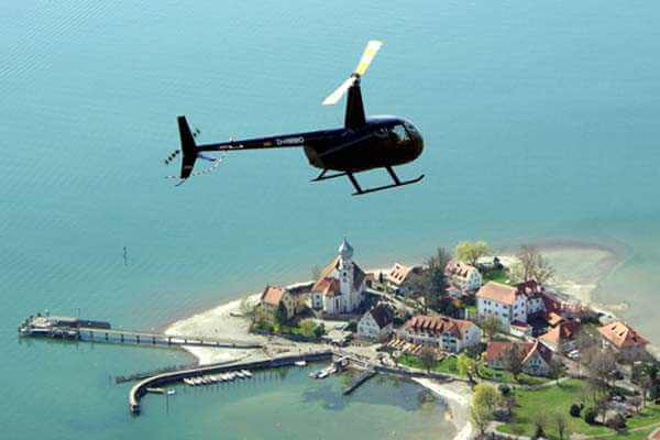 helicopter-round-flights-friedrichshafen-bodensee-helicopter-flight-constant-surprise-voucher-gift