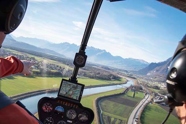 helicopter-sightseeing-flight-lake constance-switzerland-sitterdorf-constance
