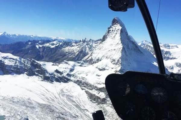 helicopter-sightseeing-flight-zuerich-matterhorn-zermatt